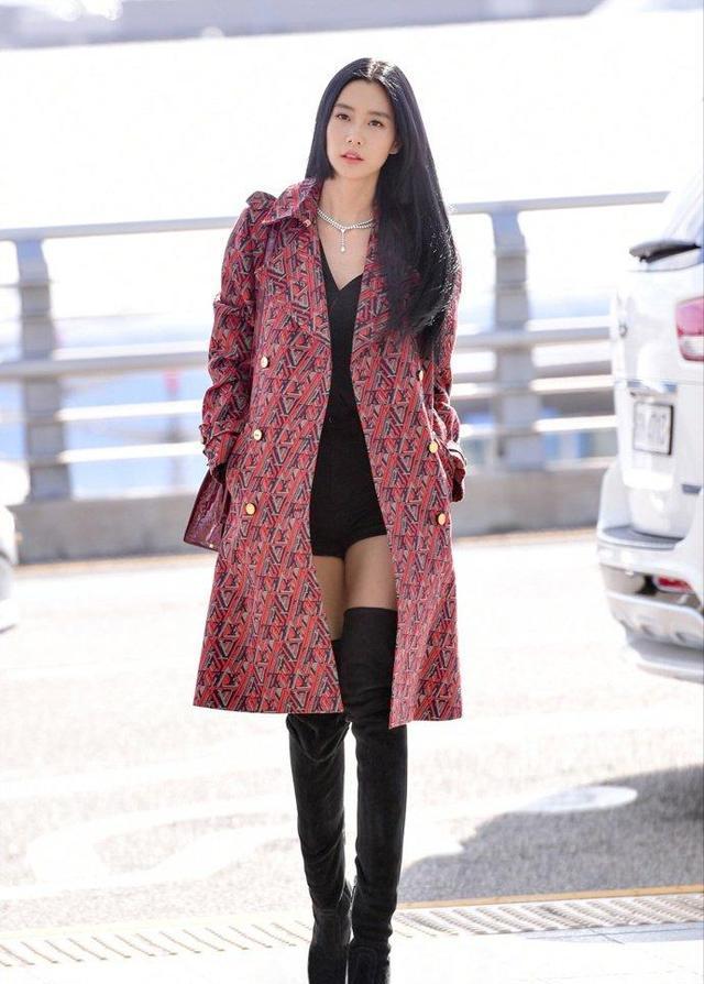 蛇蝎美人分析